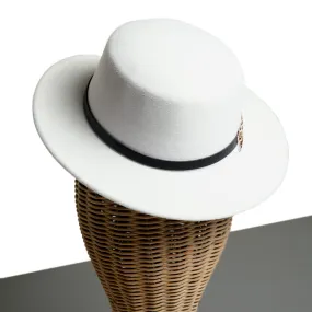 Chokore Party Panama Hat with Leaf Buckle (White) Chokore Party Panama Hat with Leaf Buckle (White)