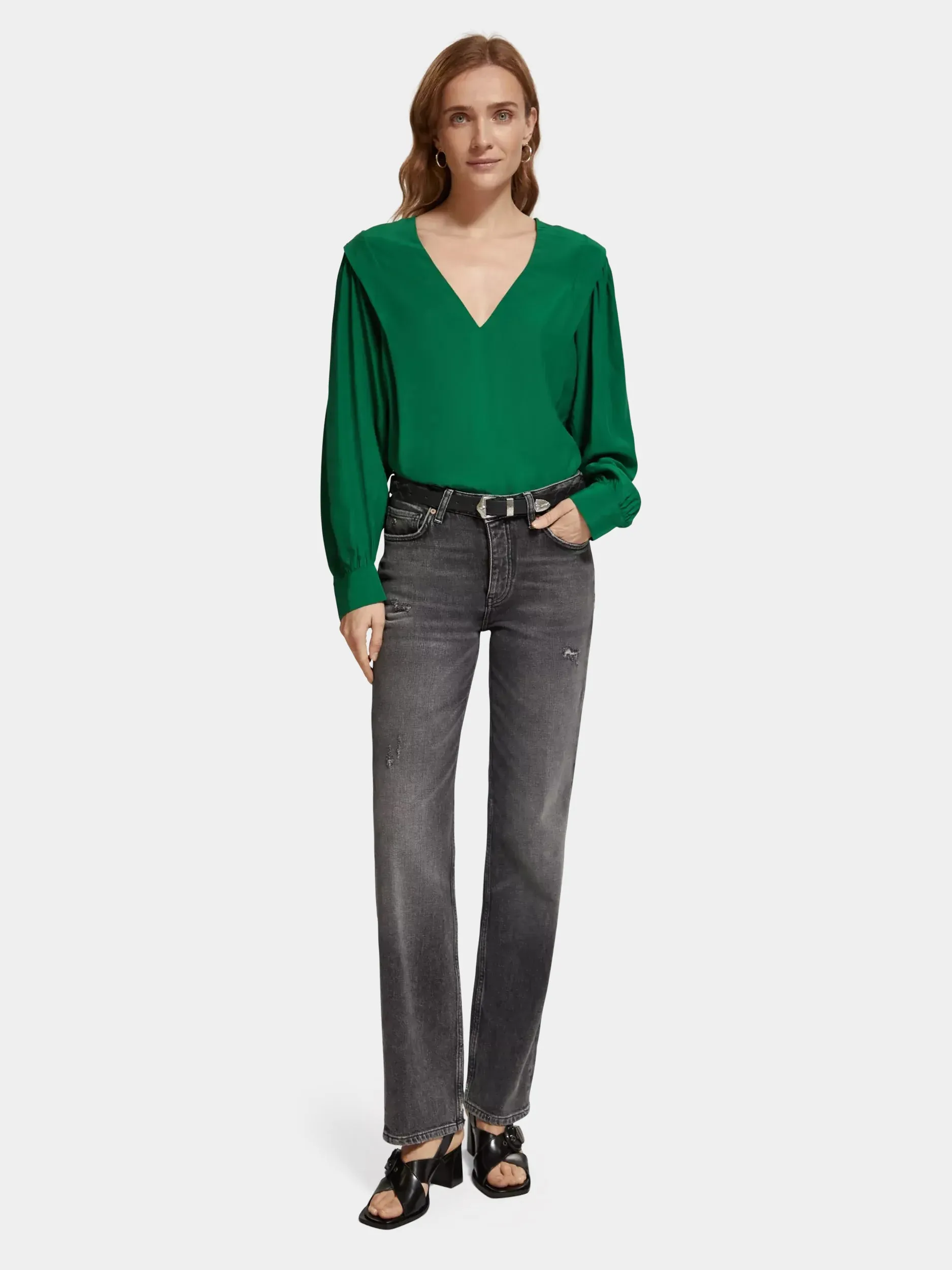 Long sleeved v-neck blouse