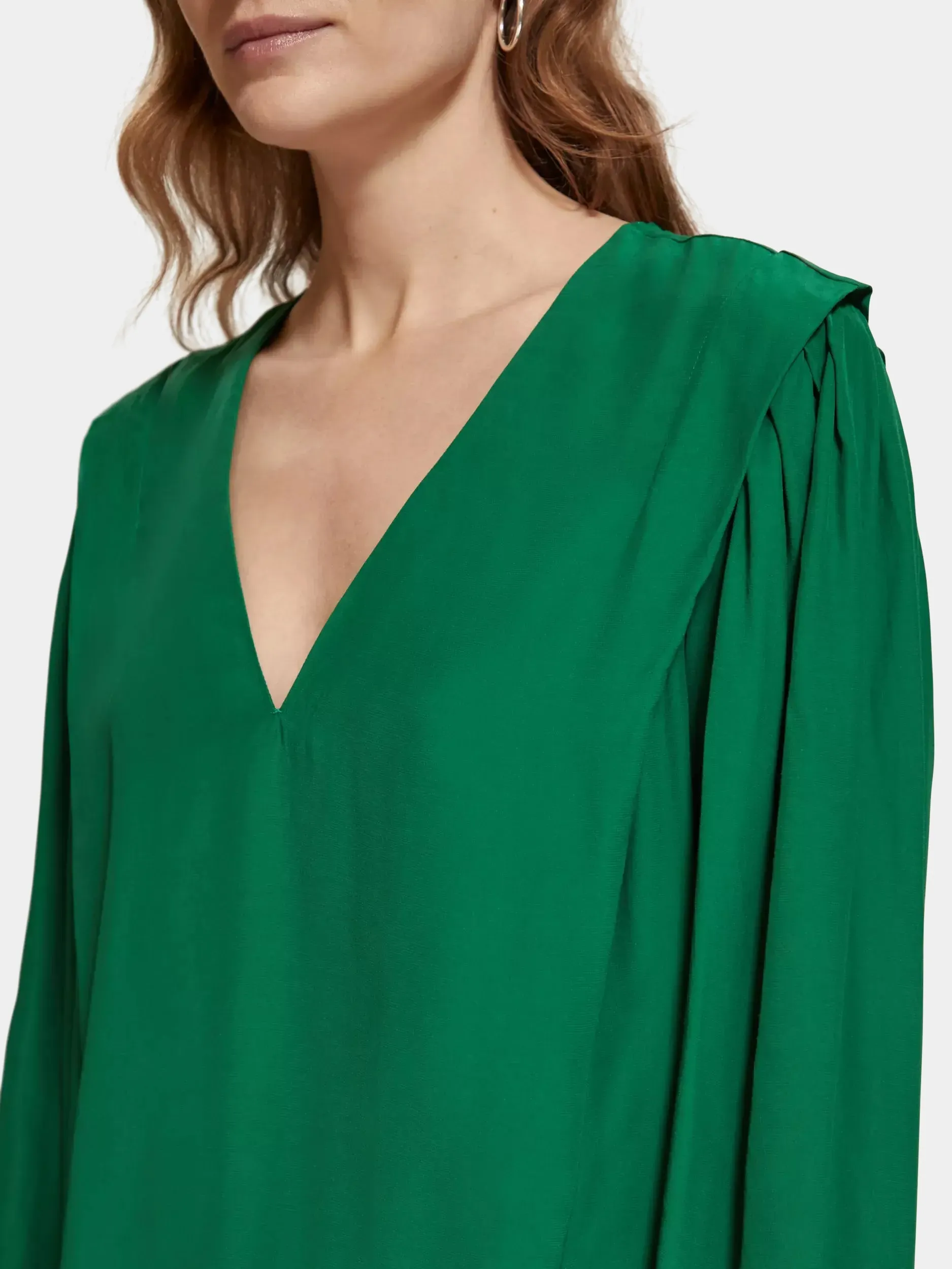 Long sleeved v-neck blouse