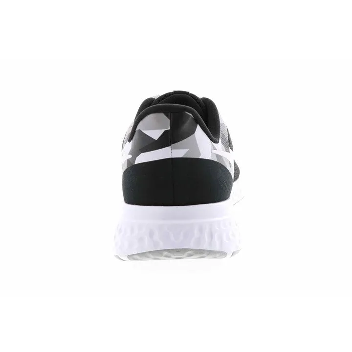 Nike  Revolution 5 Black/White/Ghostgreen